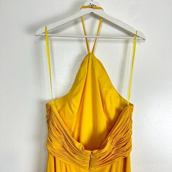 MAC DUGGAL Halter Neck Rouched Side Front Slit Gown in Marigold Size Large - Picture 8 of 13